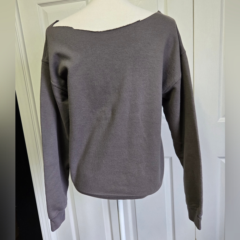 Gray Buffalo Bills Mafia Table Breaking Sweatshirt - Picture 3 of 7